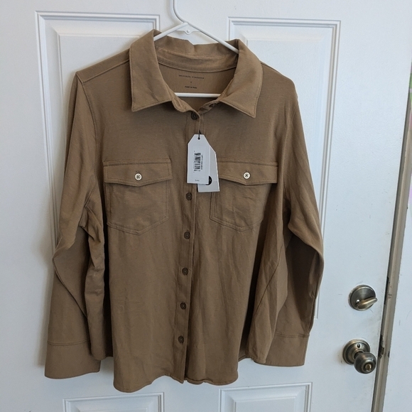 Universal Standard Ava Jersey Cotton Button Down - Picture 3 of 7